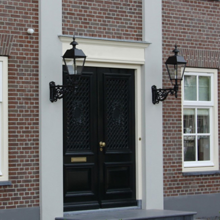 Applique murale ZANVOORT XL carrée classique soutenue  console